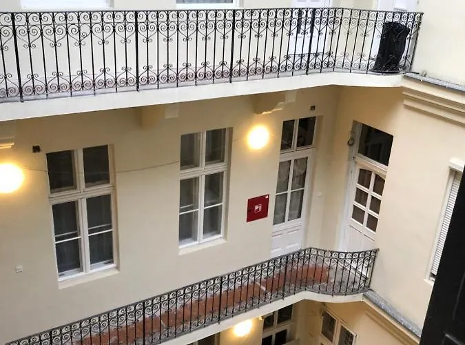 Pau18 Budapest