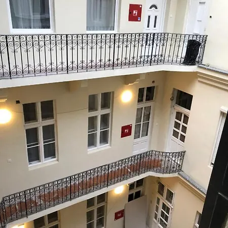 Pau18 Budapeşte